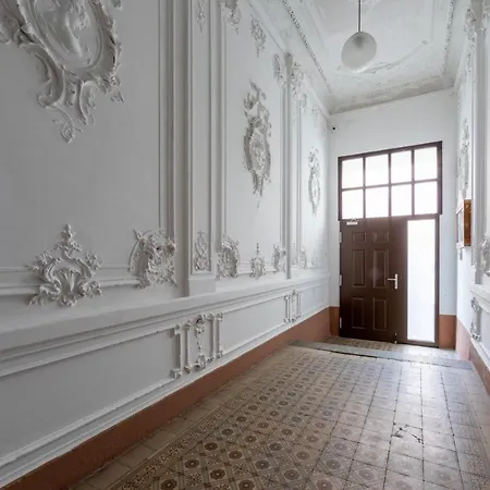 Kleopatra Apartment *