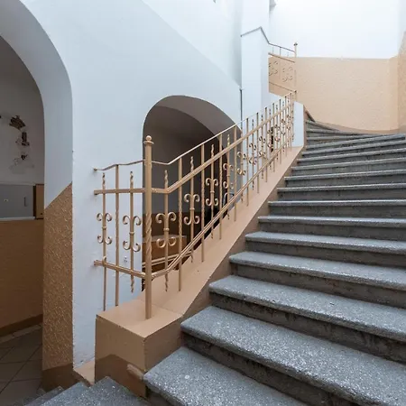 Kleopatra Apartment